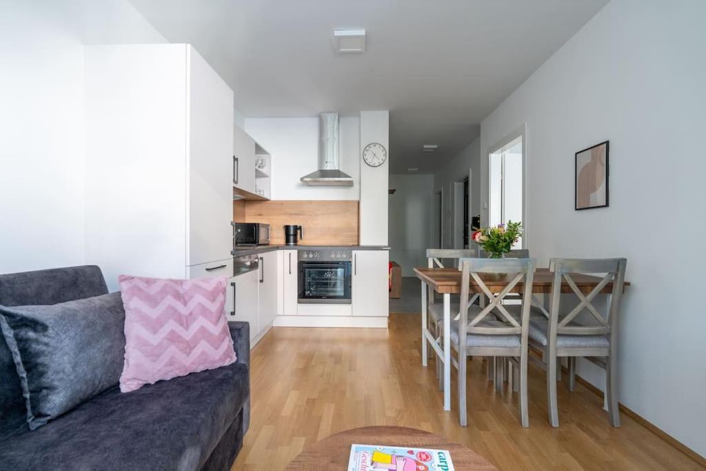 Apartament 1Br Excellence, Fast To Centre By Hm Wiedeń Zewnętrze zdjęcie
