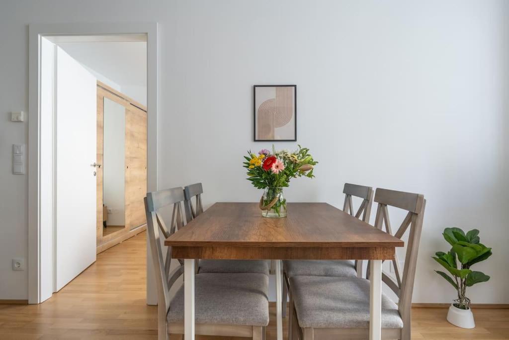 Apartament 1Br Excellence, Fast To Centre By Hm Wiedeń Zewnętrze zdjęcie